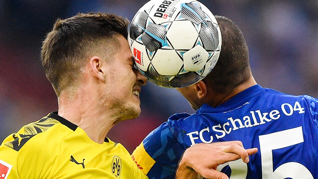 Borussia Dortmund struggling, coach Favre under pressure